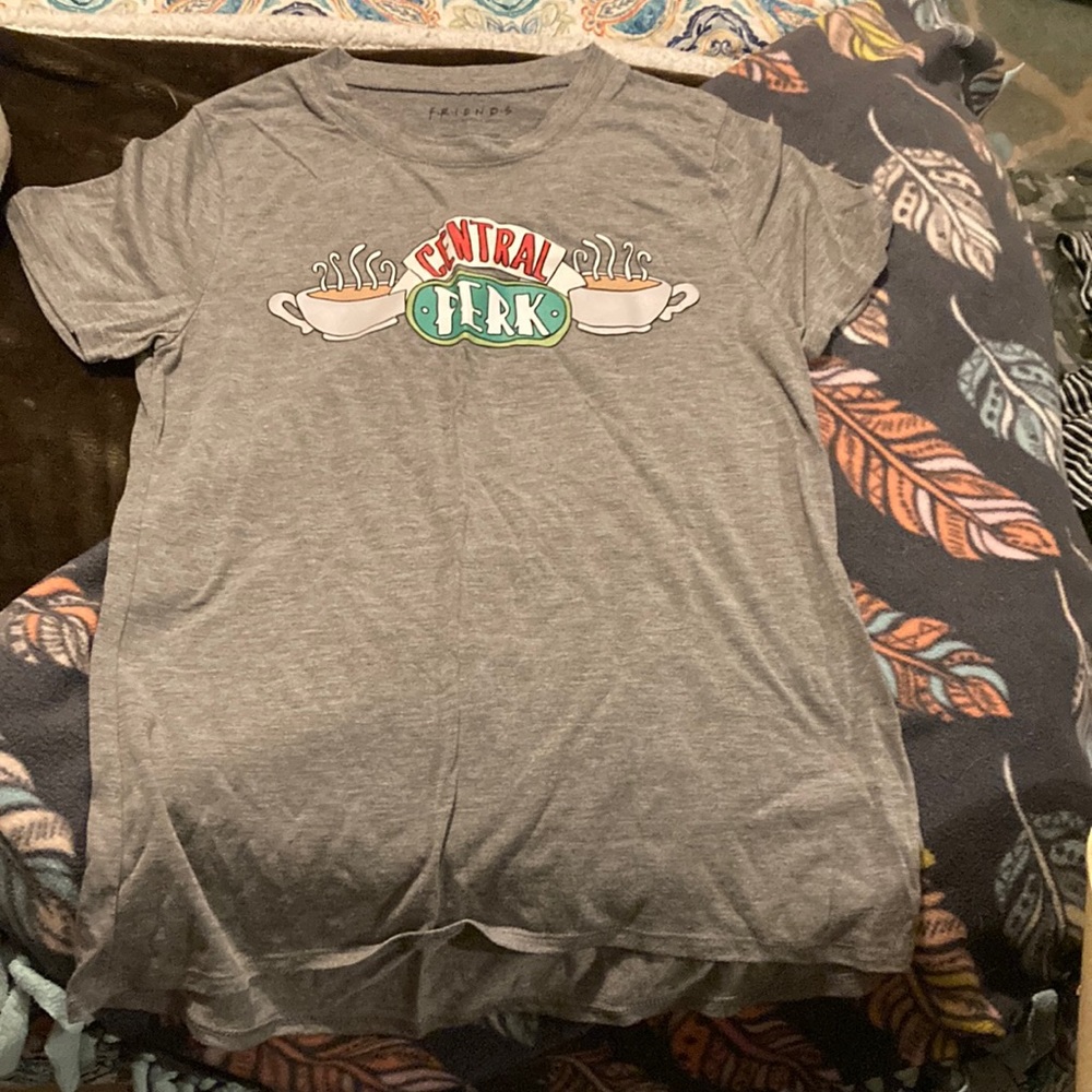 F•R•I•E•N•D•S tee shirt